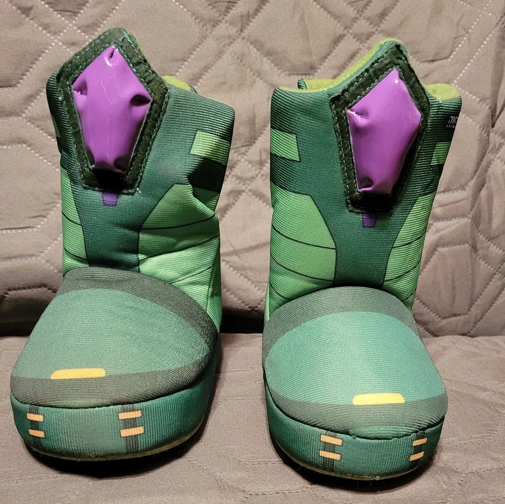 Avengers HULK Slipper Boot, kids M 7-8